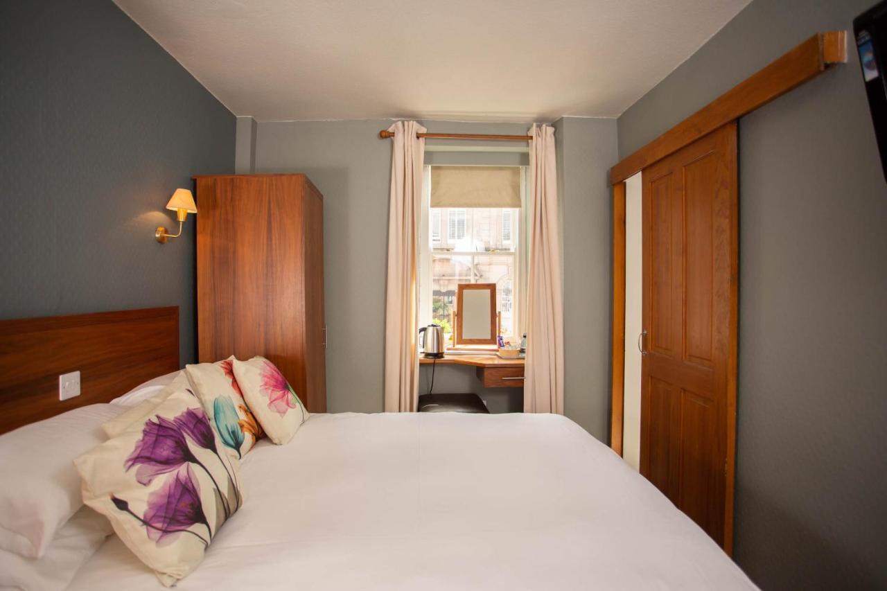 Queens Head Hotel バーウィック・アポン・ツイード エクステリア 写真